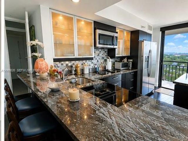 2843 S Bayshore Drive P4-F, Miami, FL 33133