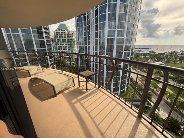 2843 S Bayshore Drive P4-F, Miami, FL 33133
