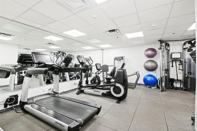 2843 S Bayshore Drive P4-F, Miami, FL 33133