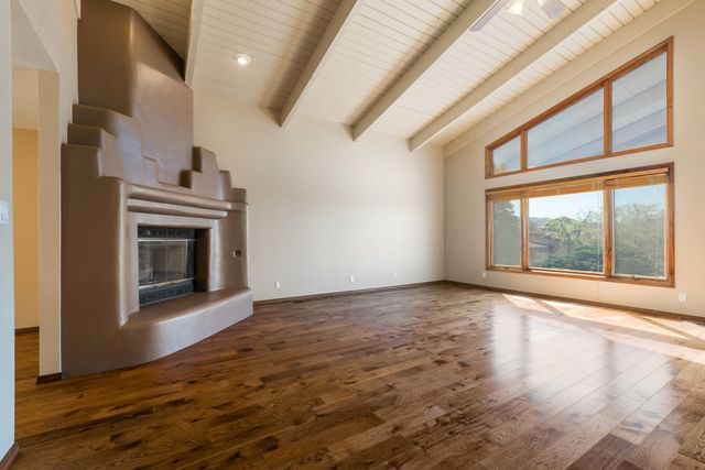 14325 Skyline Road NE, Albuquerque, NM 87123