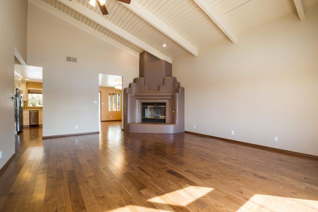 14325 Skyline Road NE, Albuquerque, NM 87123