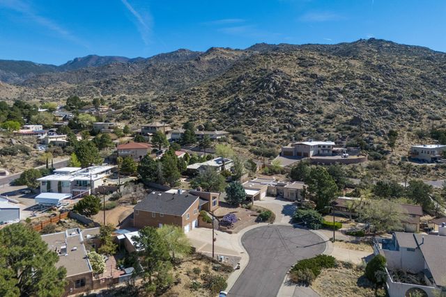 14325 Skyline Road NE, Albuquerque, NM 87123