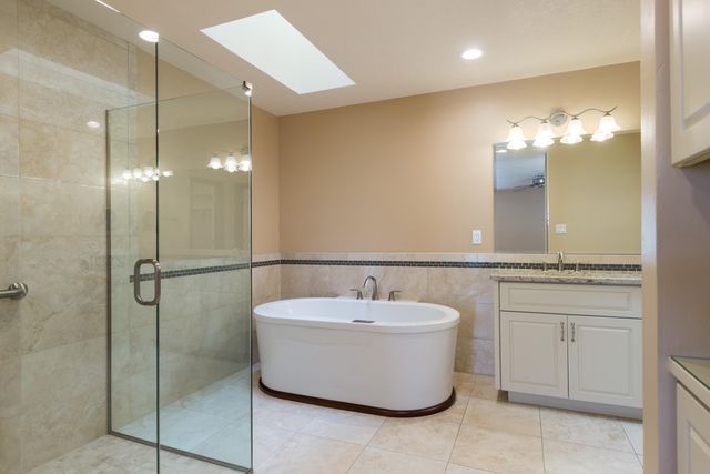 14325 Skyline Road NE, Albuquerque, NM 87123