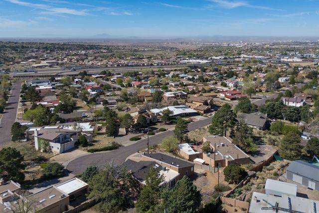14325 Skyline Road NE, Albuquerque, NM 87123