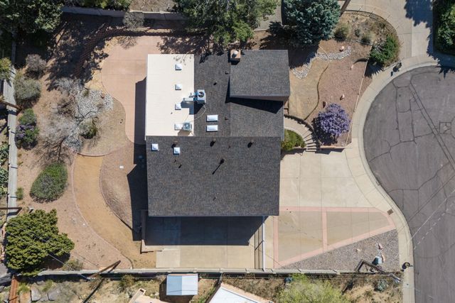 14325 Skyline Road NE, Albuquerque, NM 87123