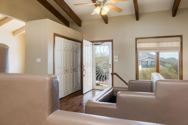 14325 Skyline Road NE, Albuquerque, NM 87123