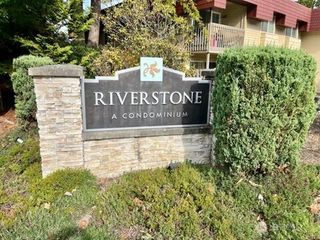 14200 SE 6th Street #84, Bellevue, WA 98007