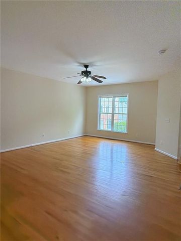 4012 Howell Park Road, Duluth, GA 30096