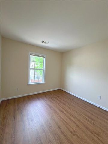 4012 Howell Park Road, Duluth, GA 30096