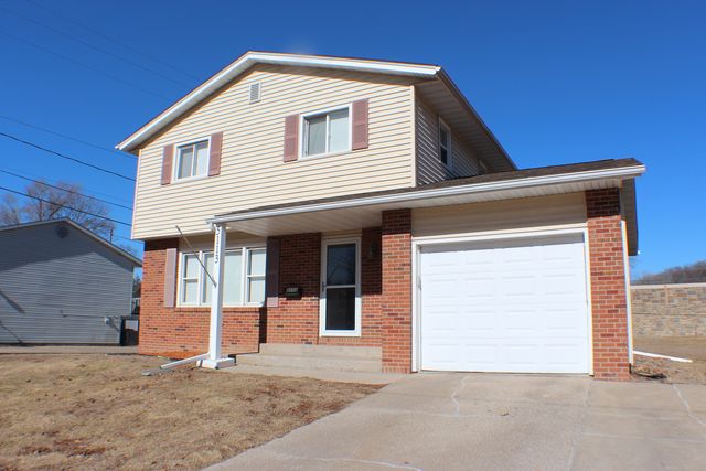 5113 44th Avenue, Moline, IL 61265