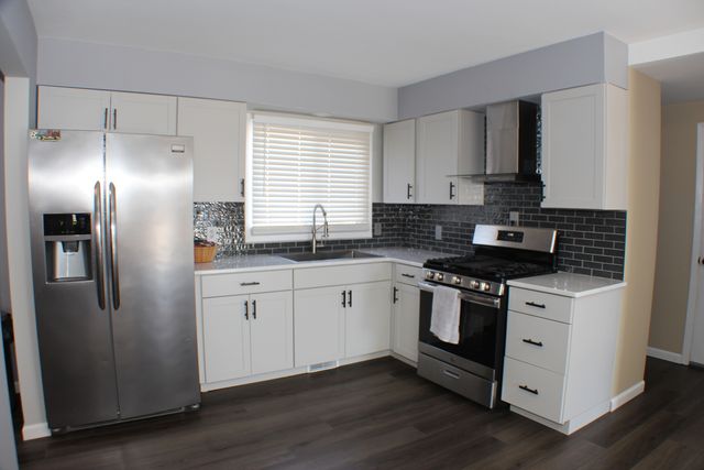 5113 44th Avenue, Moline, IL 61265