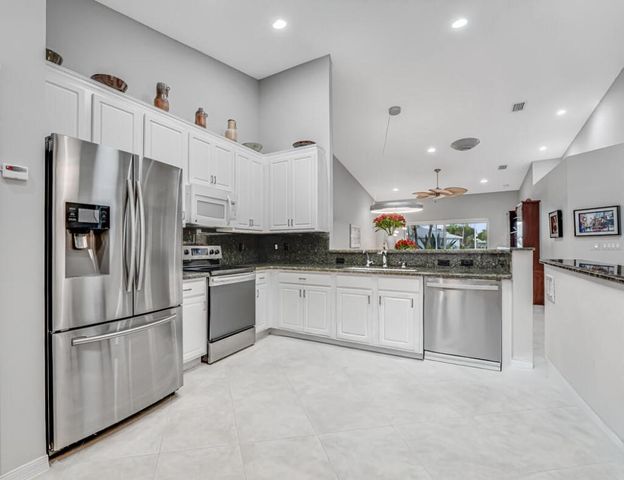 8590 Logia Circle, Boynton Beach, FL 33472