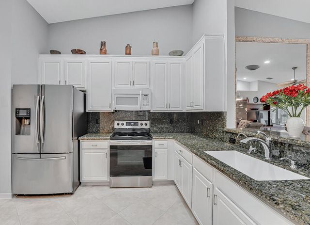 8590 Logia Circle, Boynton Beach, FL 33472