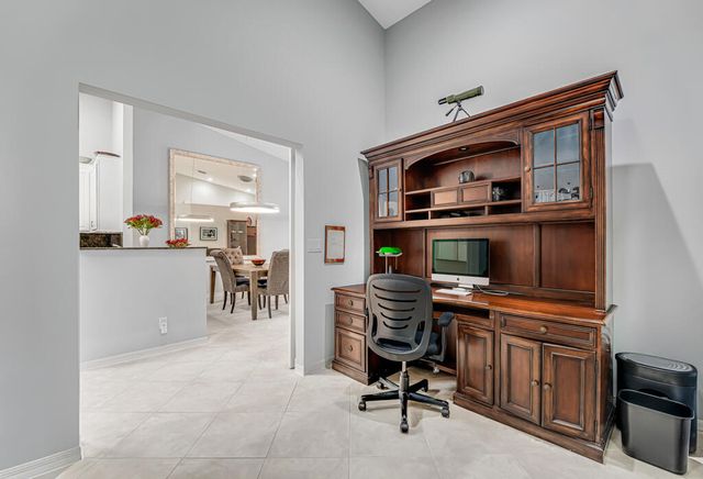 8590 Logia Circle, Boynton Beach, FL 33472