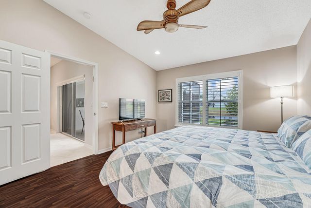 8590 Logia Circle, Boynton Beach, FL 33472