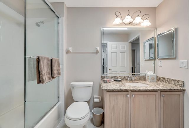 8590 Logia Circle, Boynton Beach, FL 33472