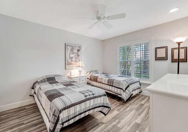 8590 Logia Circle, Boynton Beach, FL 33472