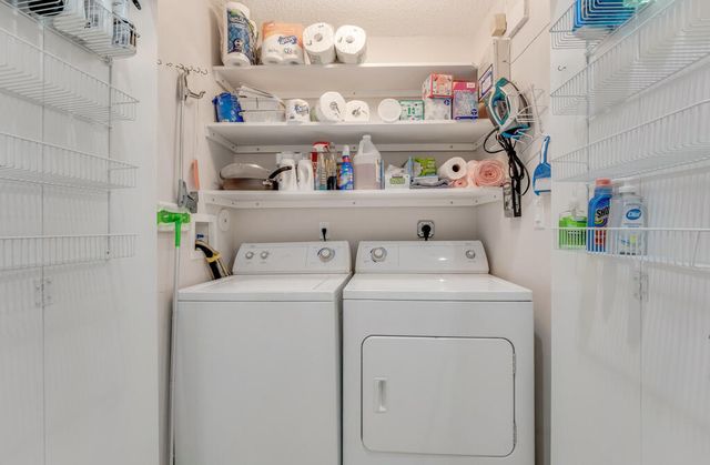 8590 Logia Circle, Boynton Beach, FL 33472