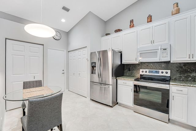 8590 Logia Circle, Boynton Beach, FL 33472