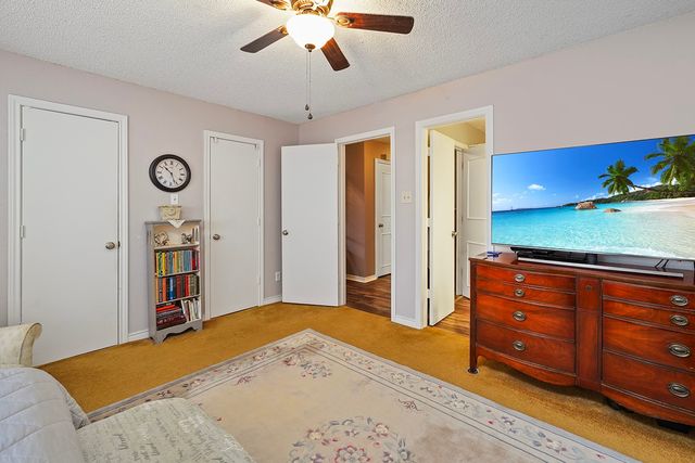 306 Wilson Street, Lake Dallas, TX 75065