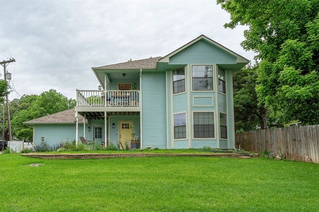 306 Wilson Street, Lake Dallas, TX 75065