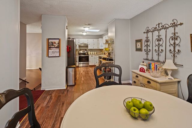 306 Wilson Street, Lake Dallas, TX 75065