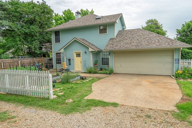 306 Wilson Street, Lake Dallas, TX 75065