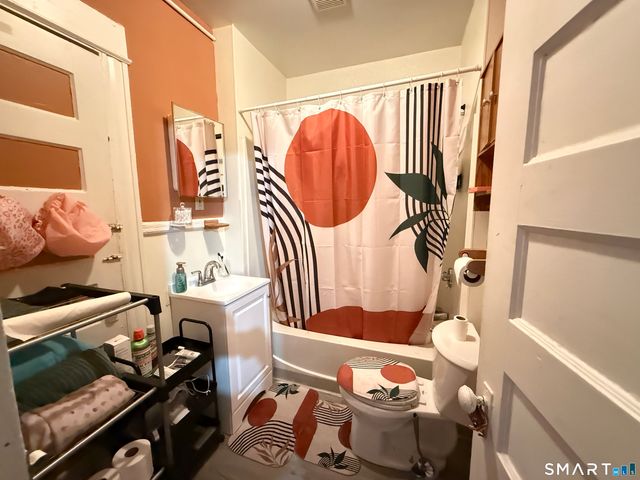 15 Matson Court, Waterbury, CT 06704