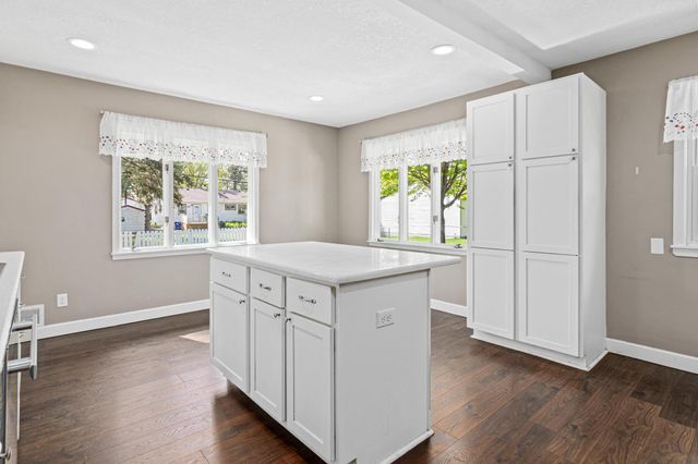 1646 Middleton Avenue, Saint Paul, MN 55116