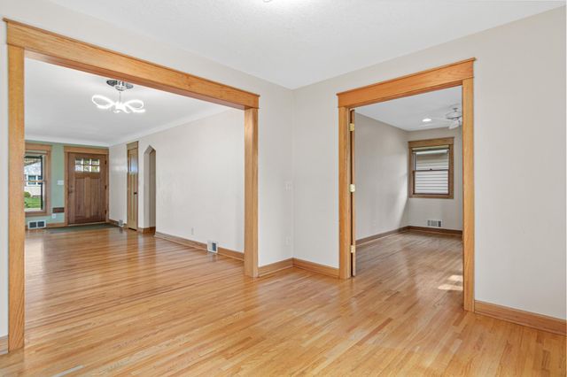 1646 Middleton Avenue, Saint Paul, MN 55116