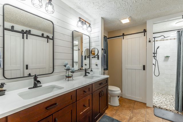 42 Hope Drive, Rock Spring, GA 30739