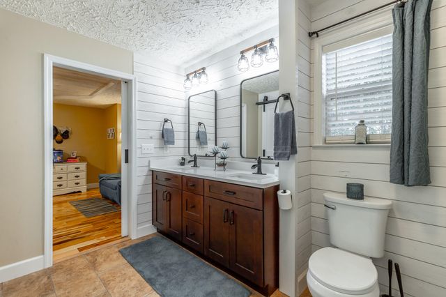 42 Hope Drive, Rock Spring, GA 30739