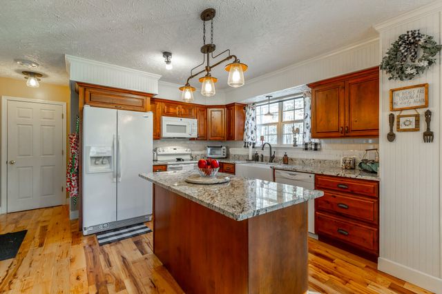 42 Hope Drive, Rock Spring, GA 30739