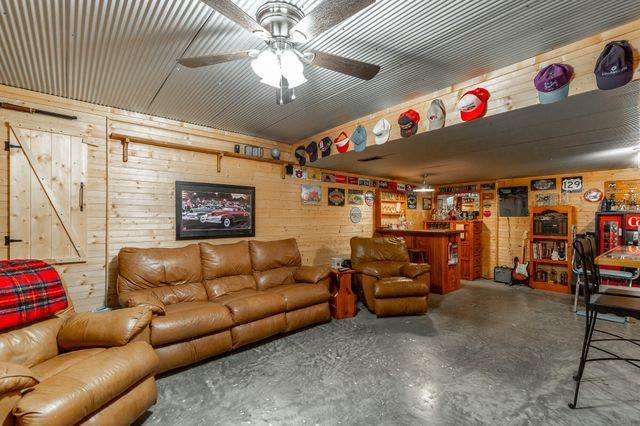 42 Hope Drive, Rock Spring, GA 30739