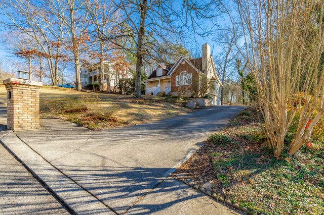 42 Hope Drive, Rock Spring, GA 30739