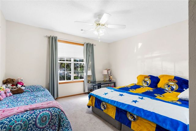 1009 E Linden Street, Rogers, AR 72756