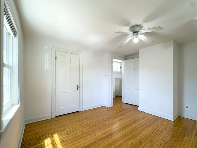 216 Wilcox Avenue, Elgin, IL 60123