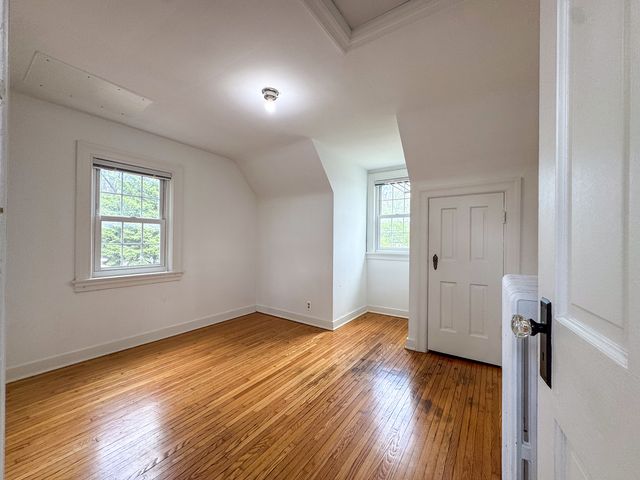 216 Wilcox Avenue, Elgin, IL 60123