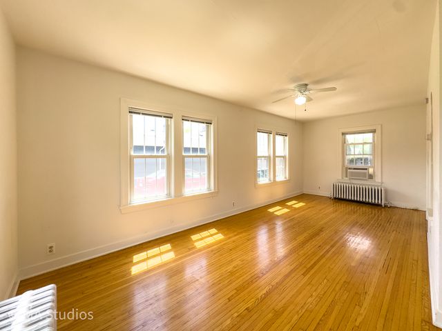216 Wilcox Avenue, Elgin, IL 60123