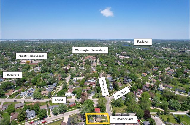 216 Wilcox Avenue, Elgin, IL 60123