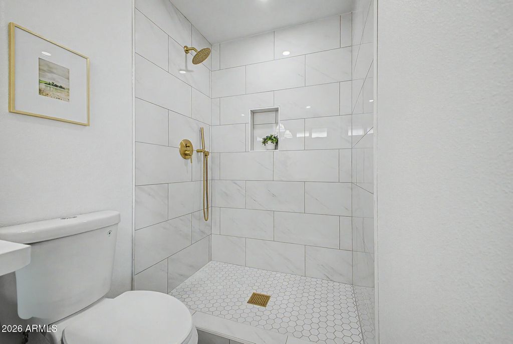 611 E ERIE Drive, Tempe, AZ 85282 — photo 5