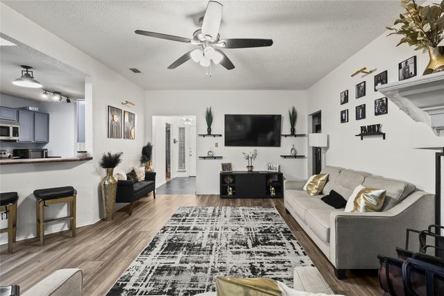 2831 Saint Johns Avenue, Lancaster, TX 75146