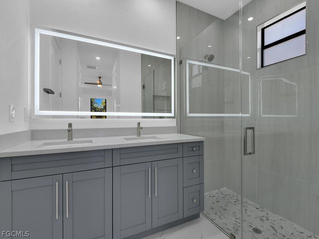 1033 Bassinger AVE S, Lehigh Acres, FL 33974