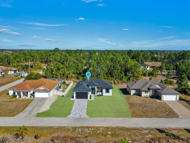 1033 Bassinger AVE S, Lehigh Acres, FL 33974