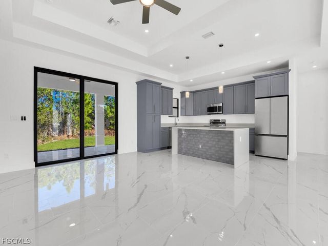 1033 Bassinger AVE S, Lehigh Acres, FL 33974