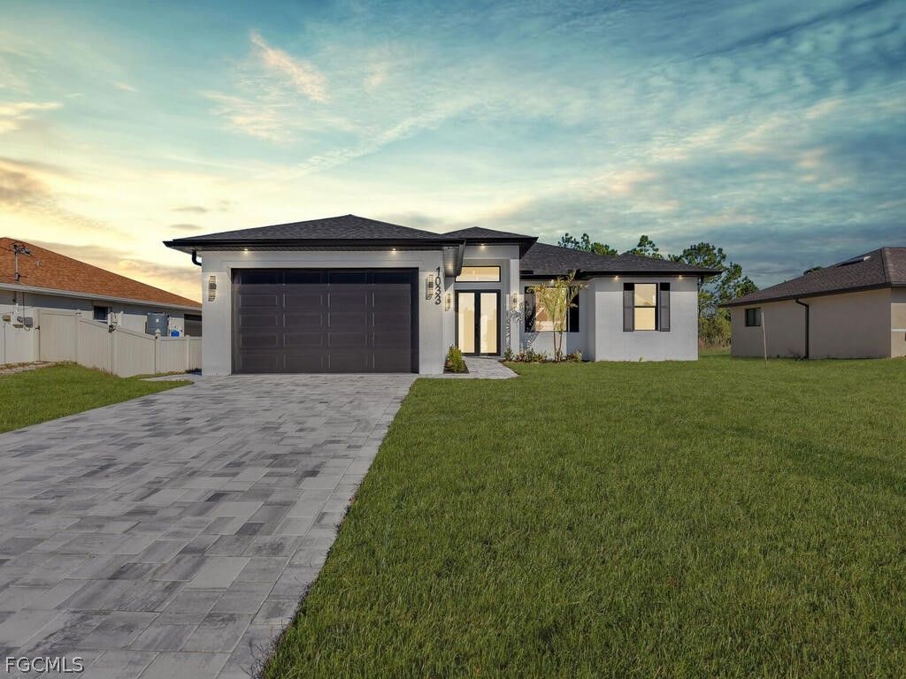 1033 Bassinger AVE S, Lehigh Acres, FL 33974