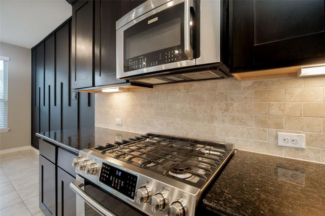 1826 Ryon Falls Drive, Richmond, TX 77469