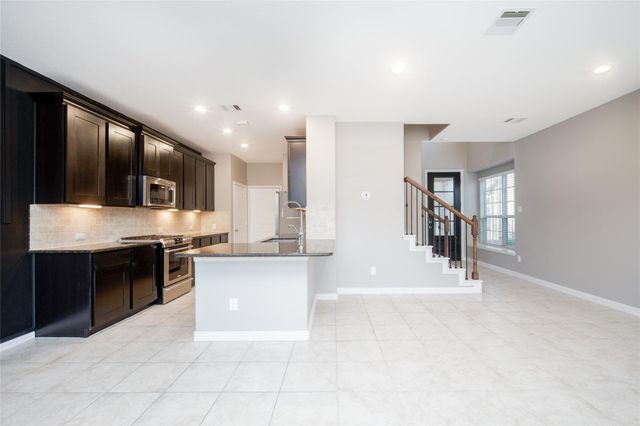 1826 Ryon Falls Drive, Richmond, TX 77469