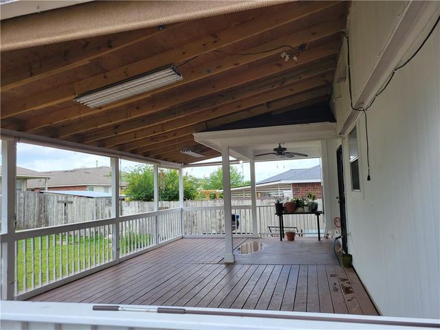 312 Sweet Leaf LN, Pflugerville, TX 78660