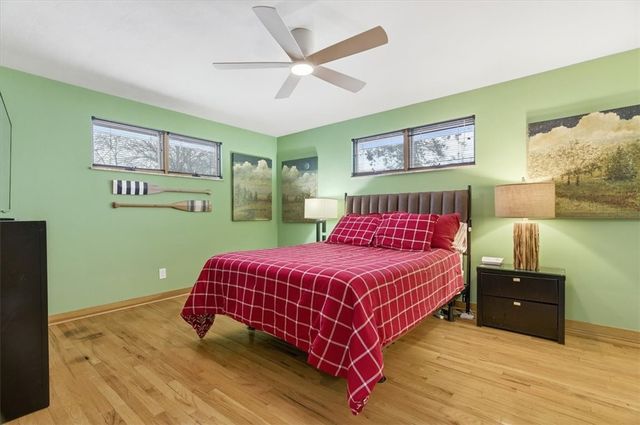 517 Brierly Ln, Munhall, PA 15120